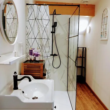 D Hotes Avec 2 Petits Dejeuners Ou Najac